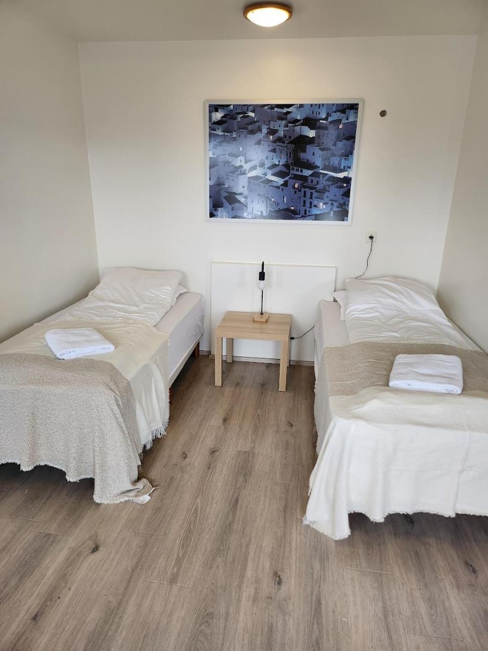 Fjos Guesthouse Varmahlid  Ngoại thất bức ảnh