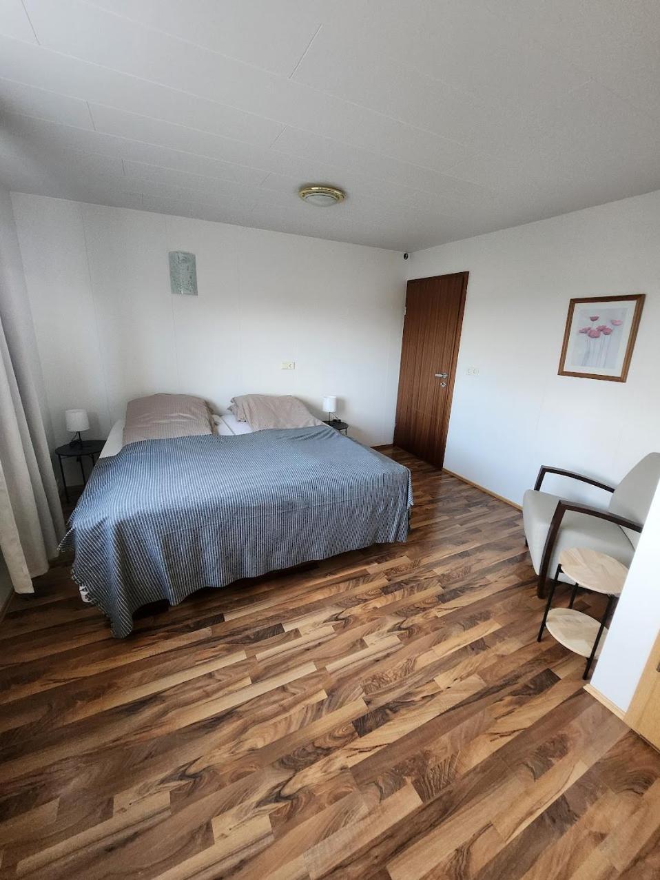 Fjos Guesthouse Varmahlid  Ngoại thất bức ảnh