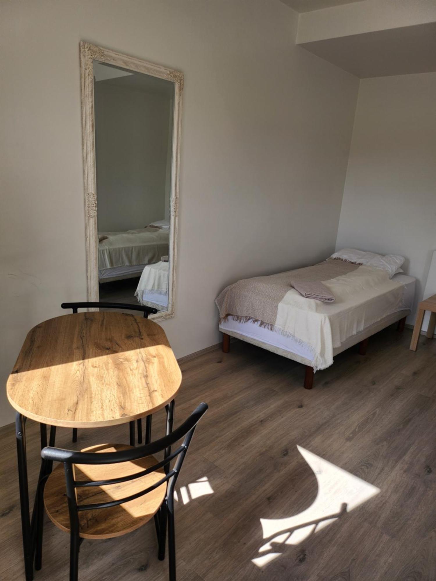 Fjos Guesthouse Varmahlid  Ngoại thất bức ảnh